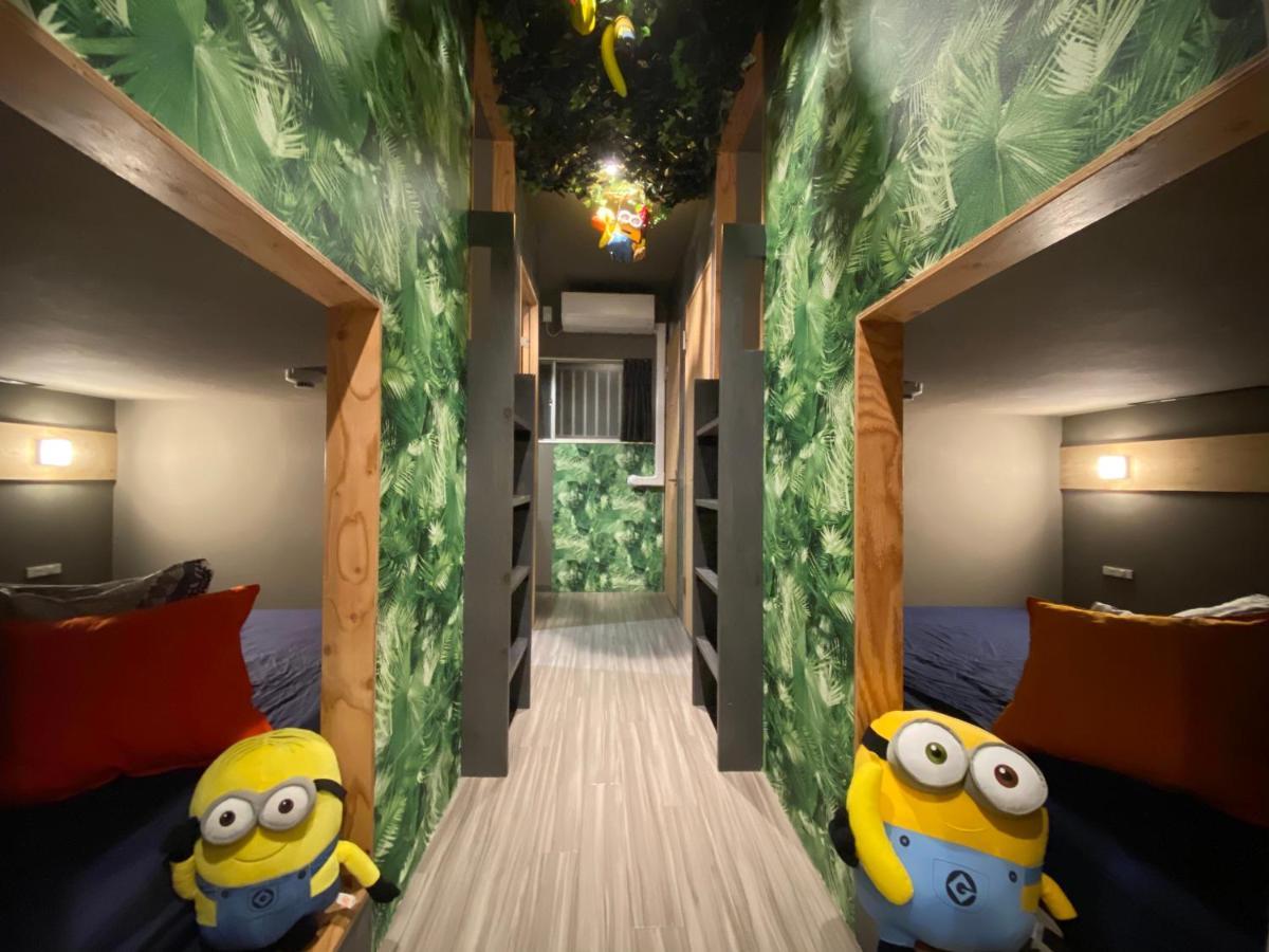 Hotel Jungle Fun Fun Osaka Exteriör bild