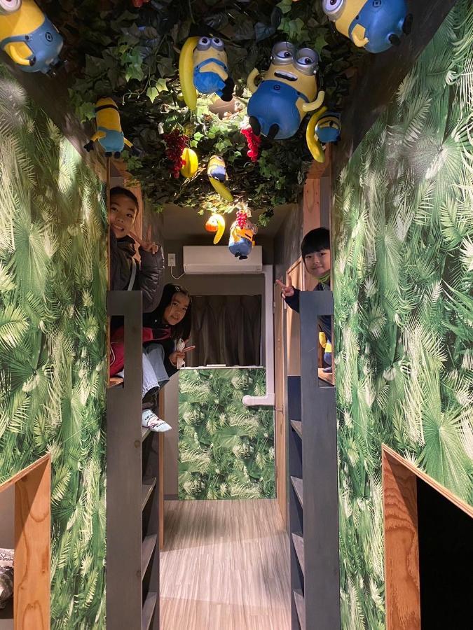 Hotel Jungle Fun Fun Osaka Exteriör bild