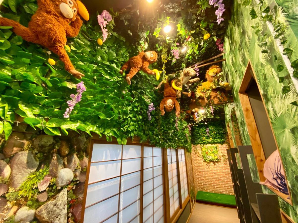 Hotel Jungle Fun Fun Osaka Exteriör bild