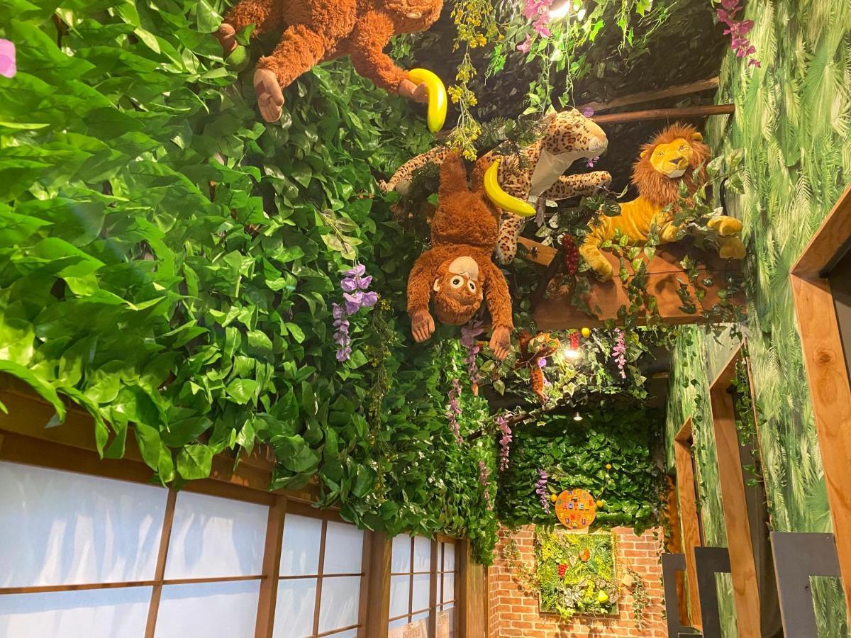 Hotel Jungle Fun Fun Osaka Exteriör bild