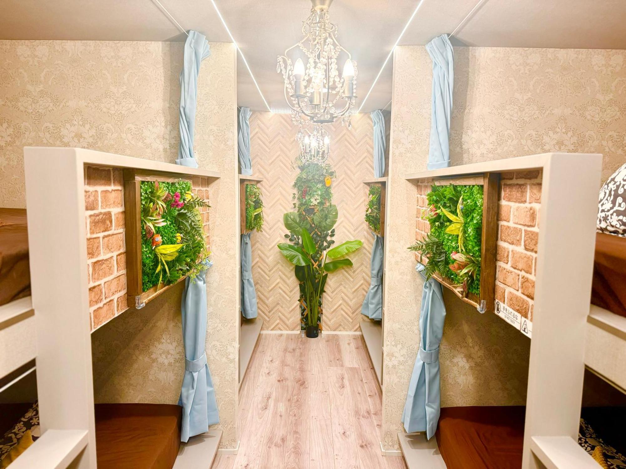 Hotel Jungle Fun Fun Osaka Exteriör bild